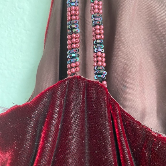 Linda Allard for Ellen Tracy Red Velvet Gown - Picture 7 of 10